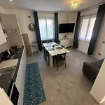 Casa *