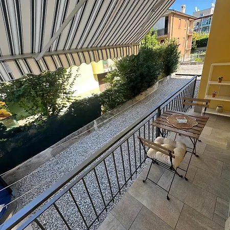 Casa *